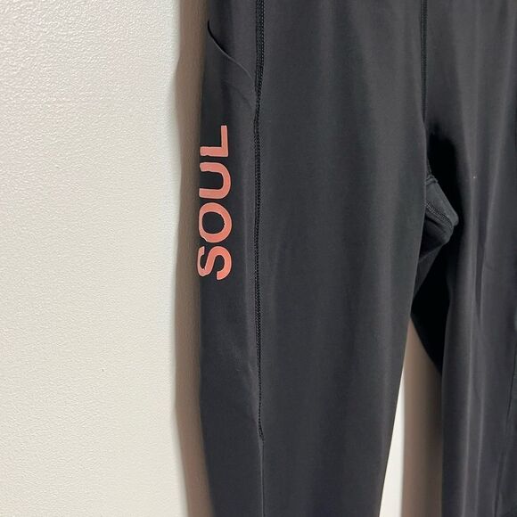 Lululemon x Soul Cycle Black Pink crop Logo Leggings Size 6 - Picture 4 of 5